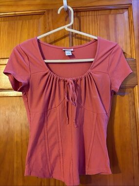 No Boundaries Rose Ribbed Scoop Tie-Front Short Sleeve Top